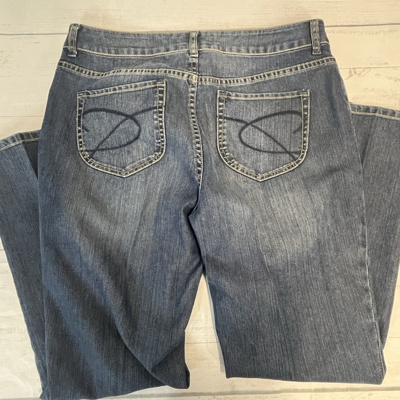 Chico's Platinum Denim Jeans Women's 10 12/2 Short Stretch Casual Classic Fit - Picture 7 of 8